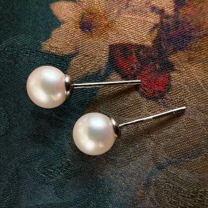 Luna Pink White Akoya Pearl (7mm) with 18K WG-plated Sterling Silver Ear Studs 粉白月華凝露耳釘