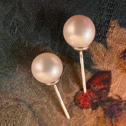 Luna Pink White Akoya Pearl (7mm) with 18K WG-plated Sterling Silver Ear Studs 粉白月華凝露耳釘