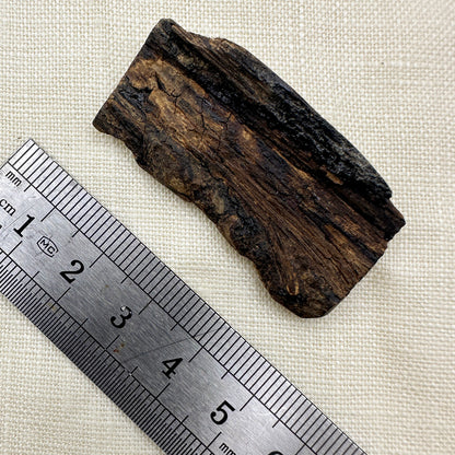 Wild Sinking Manaka Agarwood 3.7g