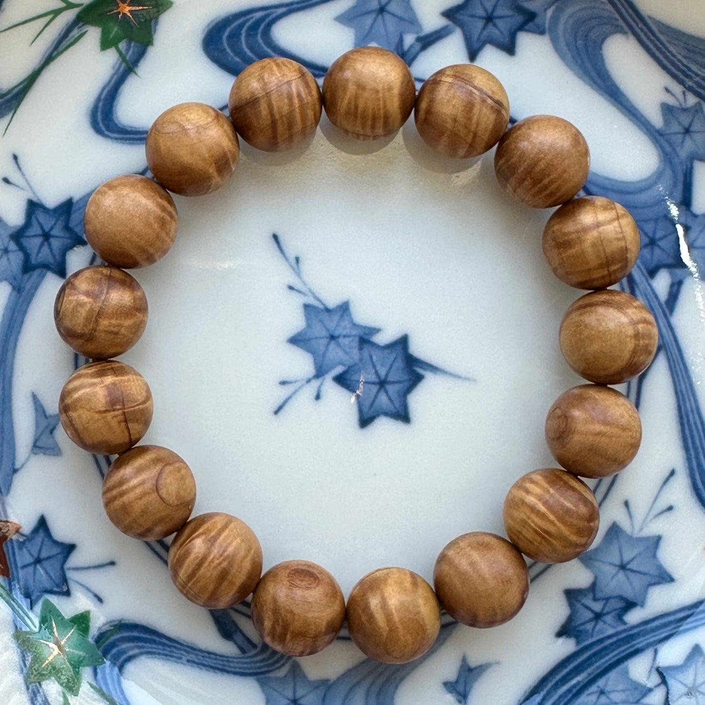 Heirloom Grade Figured Mysore Sandalwood Round Beads Bracelet 12mm x 17 beads