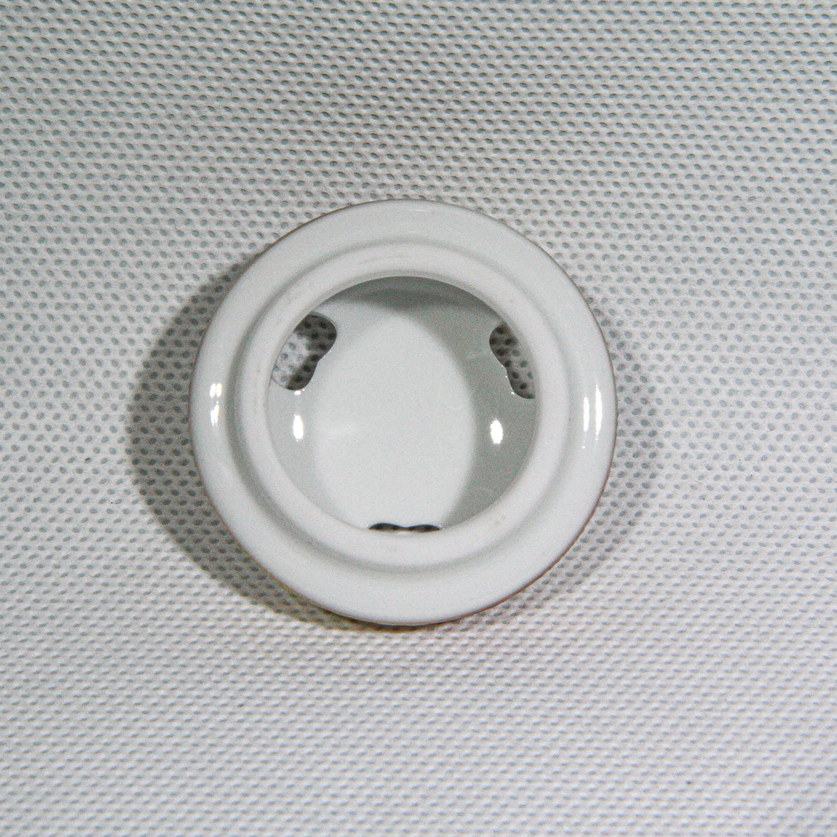 Kutani-Ware Kōro Garden Eternally in Bloom (Round) (Small)