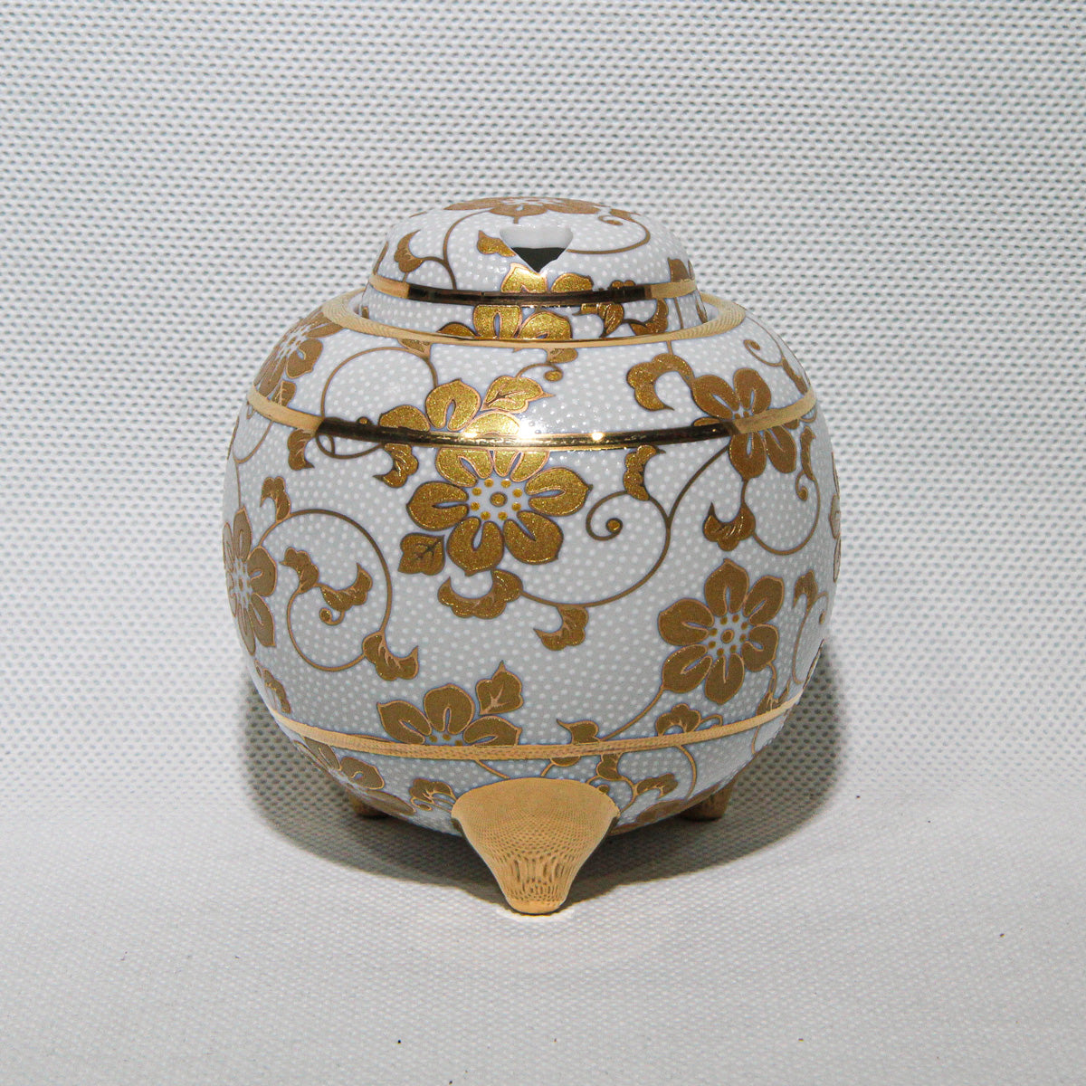 Kutani-Ware Kōro Shirogane