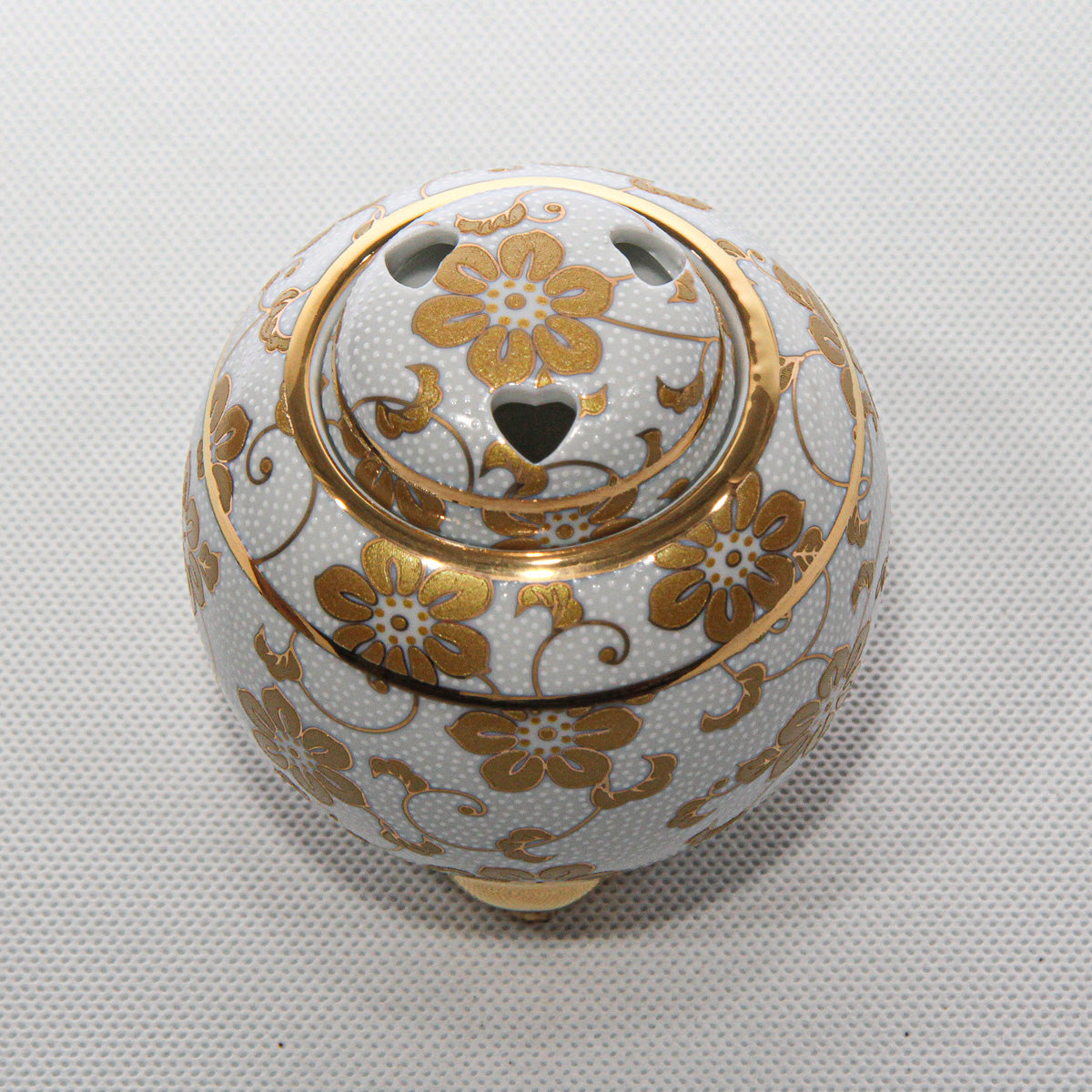 Kutani-Ware Kōro Shirogane