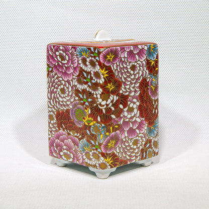 Kutani-Ware Kōro Garden Eternally in Bloom (Square)