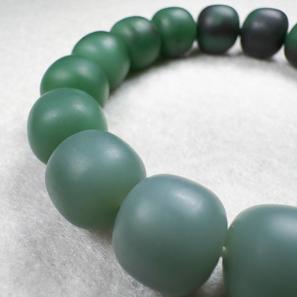 Russian Green Nephrite Barrel Beads Bracelet 12 x 11.3mm x 17 Beads