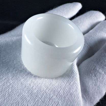 Top-Grade Russian White Nephrite Thumb Ring 22.1mm