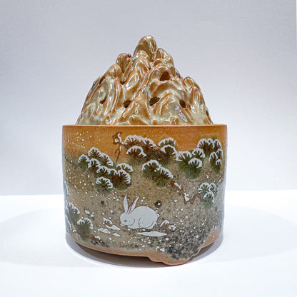 Shino-Ware Snow Pines & Wild Hares Horai Kōro