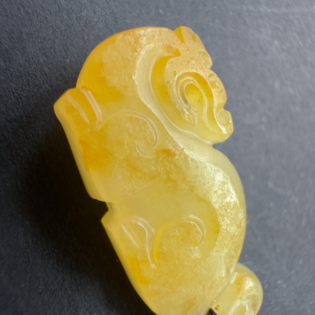 Yellow Nephrite Dragon Pendant 和田玉黄沁籽料青龙