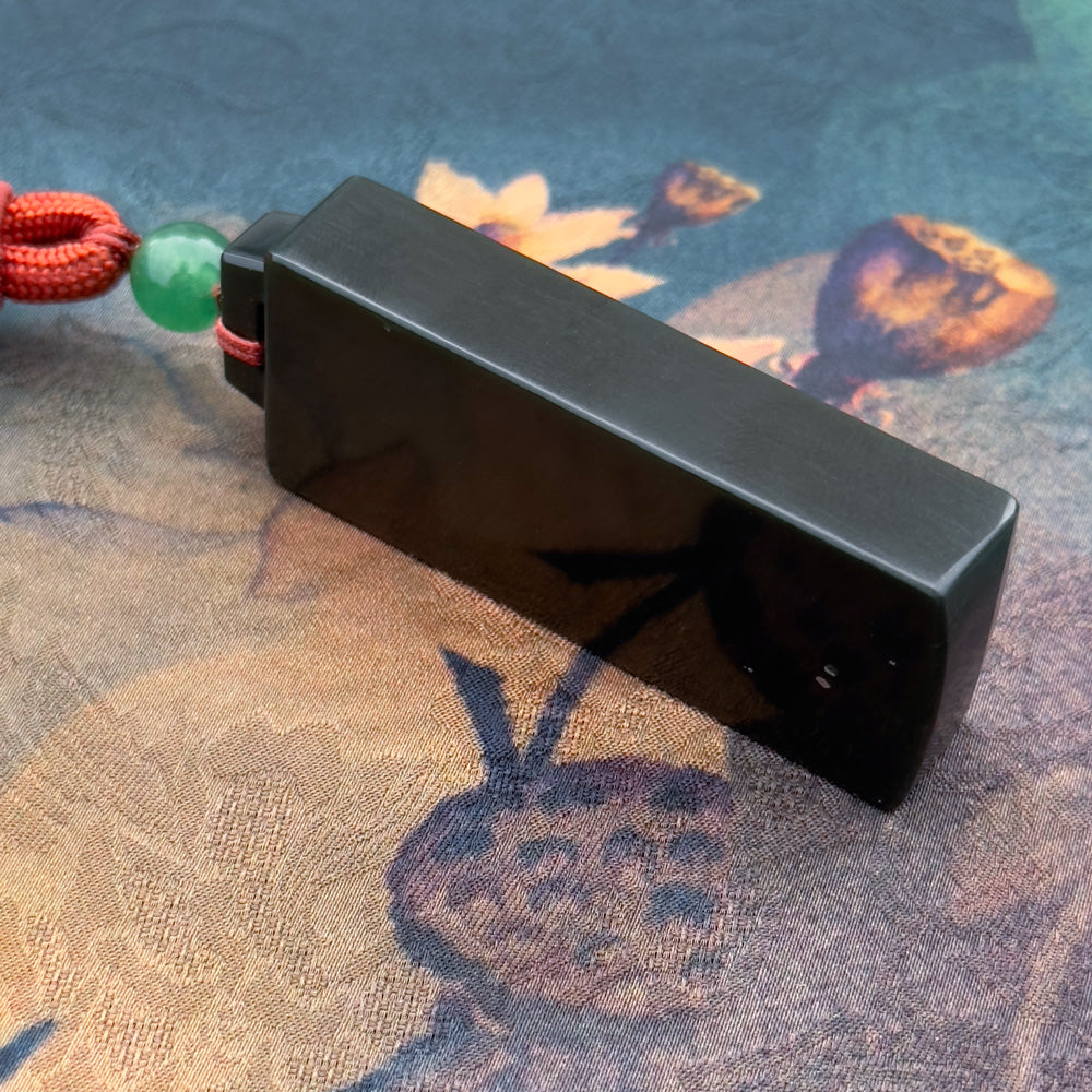 Nephrite Seal - Pagoda Green Pebble Jade