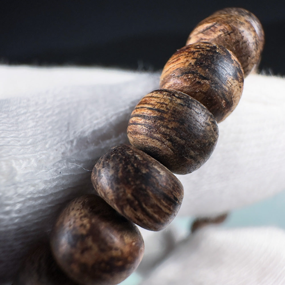Wild Tarakan Agarwood Disc-Shaped Bracelet 6.5mm