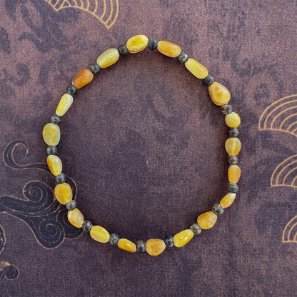 Yellow-Qin Seed Nephrite (Small Natural Shape) with Sinking Kalimantan Agarwood Beads Bracelet