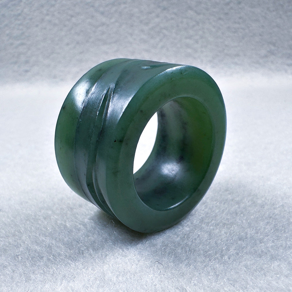 Green Nephrite "Rushing Waves" Thumb Ring 20.7mm